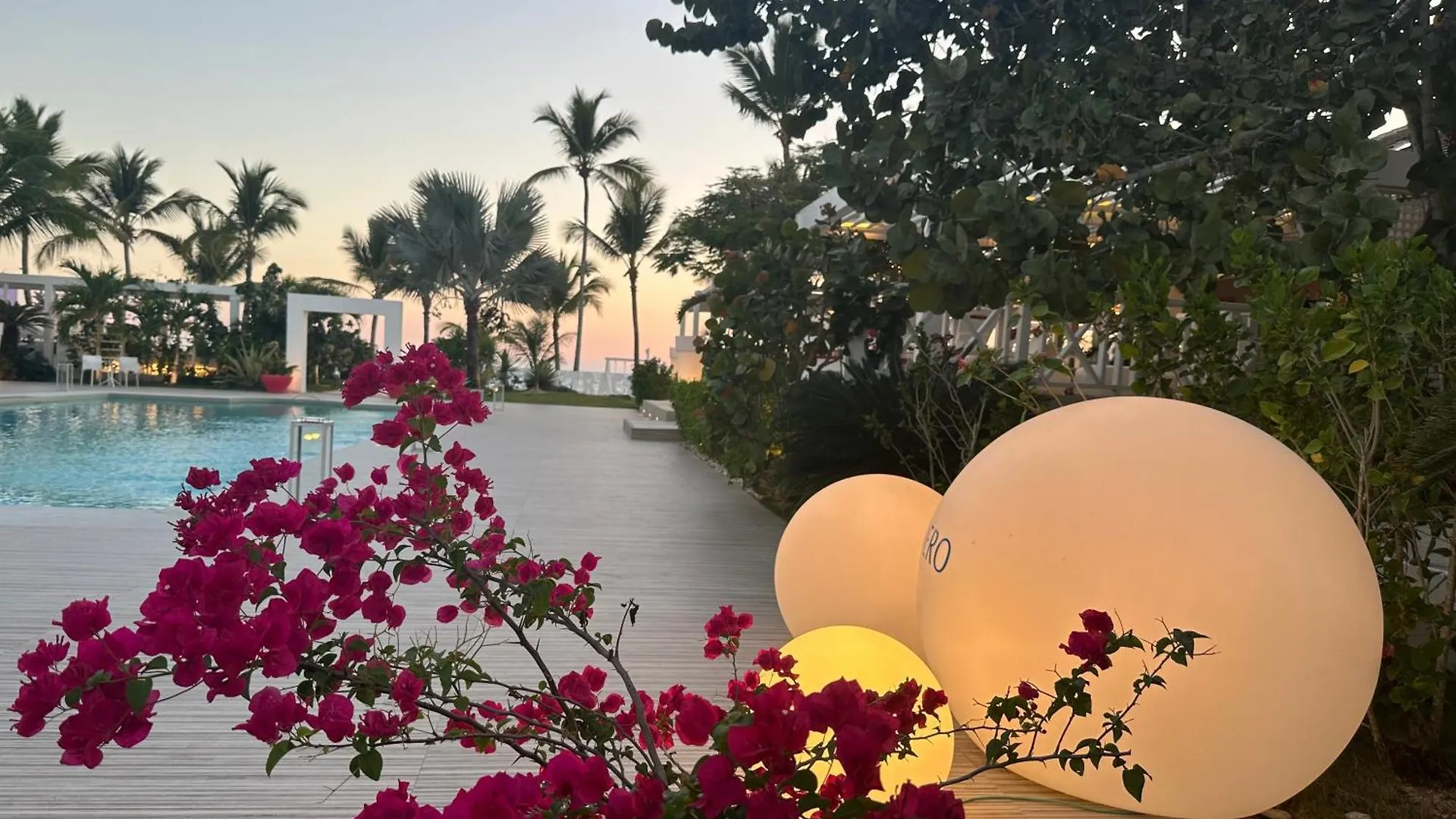 Villa Coral Tracadero Beach Resort La Laguna